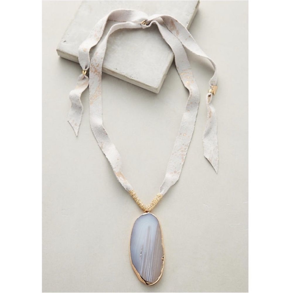 Anthropologie Grey Agate Pendant Necklace NWT
